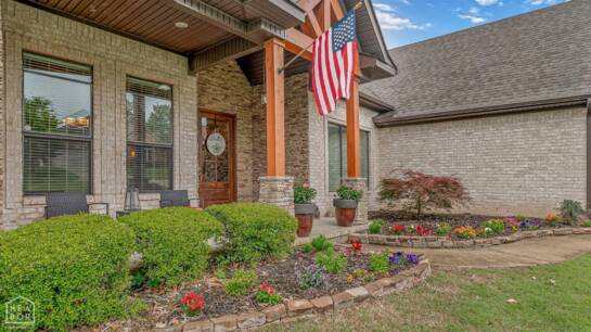 4421 Lochmoor Cir