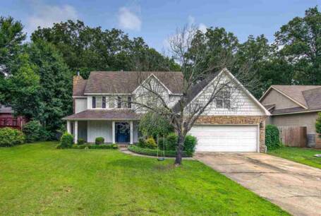 908 Live Oak Cir