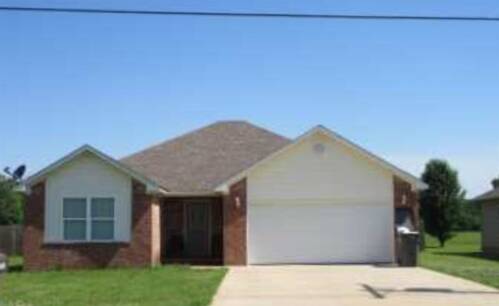3298 Colony Dr