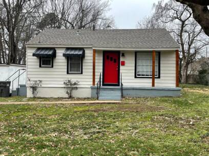 2205 Circle Dr