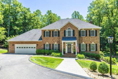 208 Mill Ln