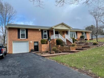 1225 Ashland Cir