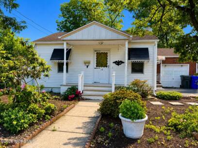 14 Coolidge Dr