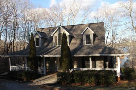 744 Runaway Bay Rd