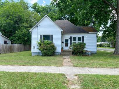 800 W Monroe Ave W