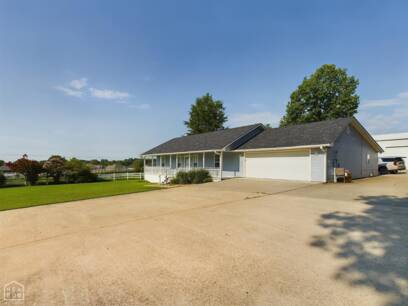 9405 Highway 49 B
