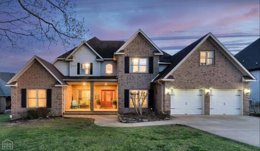 3308 Prestwick Cir