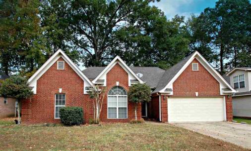 2116 Trinity Oaks Dr