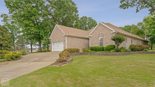 4400 Lochmoor Cir