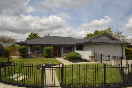 287 N Ezie Ave