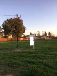 4960 E Tulare Ave