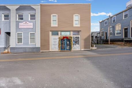 206 W Depot St