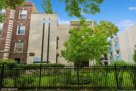 1125 W Lunt Ave 303