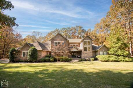5011 Koala Dr