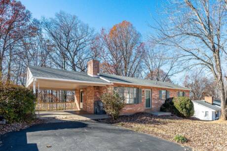 1121 Coolbrook Rd