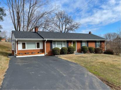 819 Pinecrest Ave