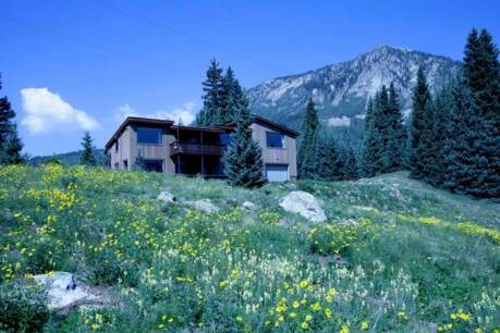 814 S Trout Lake Rd