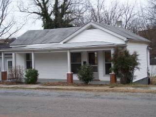 811 Quarles St