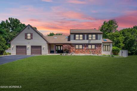 48 Alexandria Dr