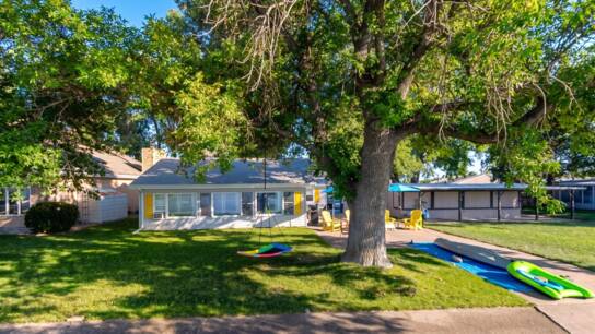 7 Sandy Point Drive 24