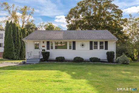 565 Pond Point Ave