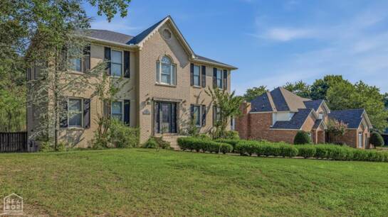 2104 Spring Hollow