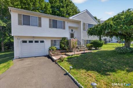 35 Mallard Ln