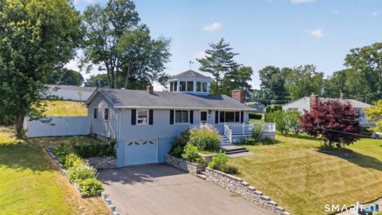 26 Crestwood Rd