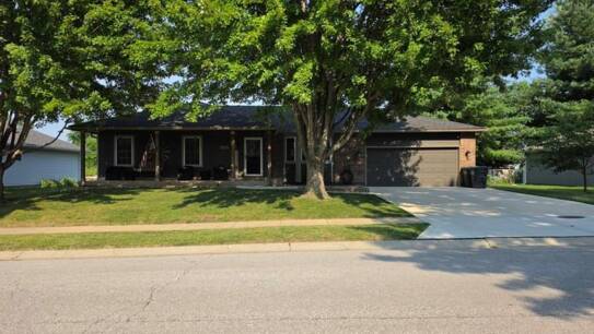 809 SW Hereford Dr