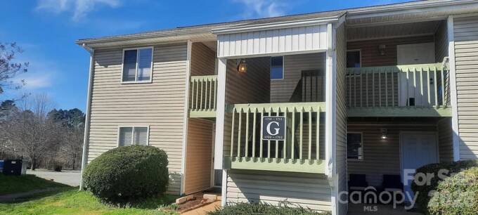 1710 Eagles Pl G204