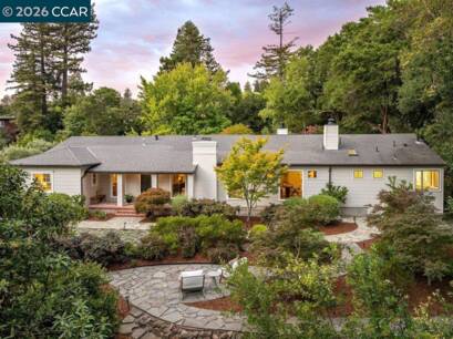 187 Moraga Way