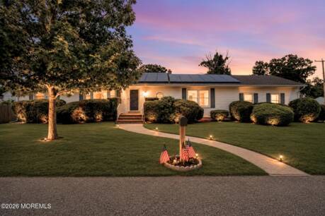 1108 Anchor Ave