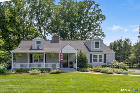 868 Bayberry Ln