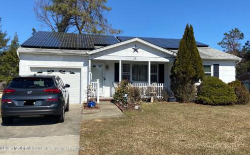 38 Whitmore Dr