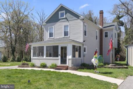 561 Morton Ave