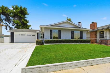 2202 Greenbrier Dr