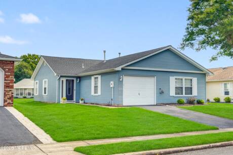 57 Everest Dr S