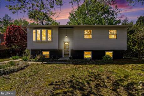 3010 Marlin Dr