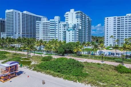 5001 Collins Ave 6E