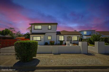 1825 Mayfair Pl
