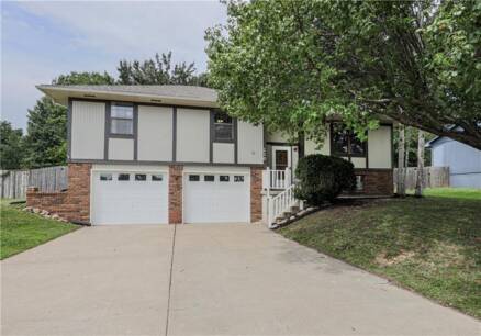 210 Dawn Ave