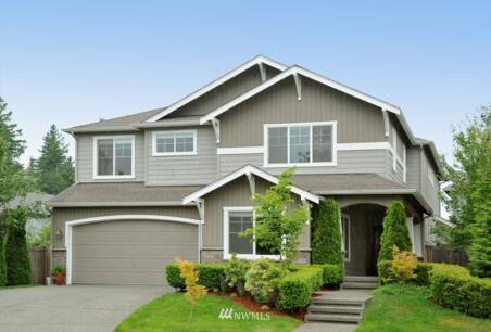 816 272nd Pl SE