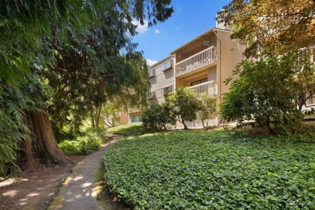 12032 96th Ave NE 621
