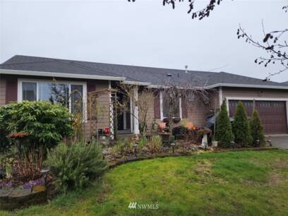 10415 Red Fern Ct SE