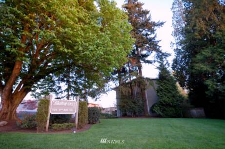 725 9th Ave S 303
