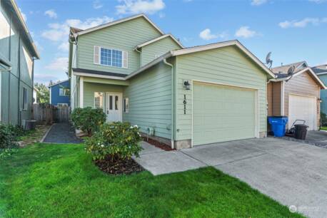 1611 NE 156th St