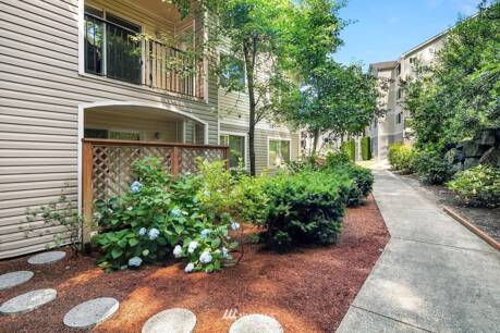 10733 Valley View Rd C-202