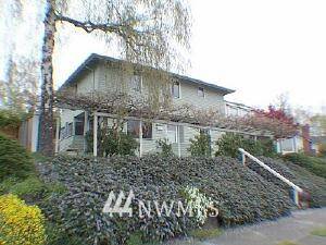 5820 57th Ave NE