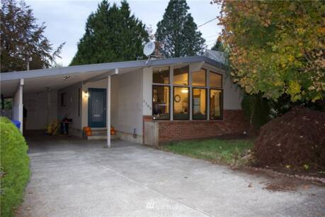 1105 N 7th Ave