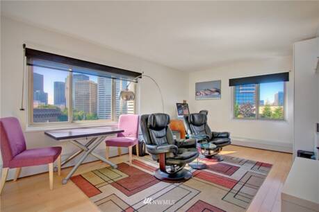 1400 Hubbell Place 1203